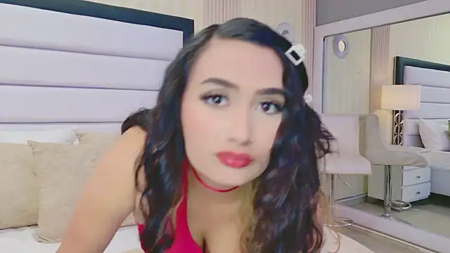 Snapshot of LexiSmile chatting on 6, 5, 2026 LexiSmile online show from 6, 5, 2026
