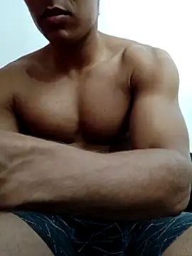 Snapshot of andres_1999_ chatting on 5, 4, 2026 andres 1999 online show from 5, 4, 2026