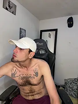 Snapshot of Lherzamxx chatting on 29, 3, 2026 Lherzamxx online show from 29, 3, 2026