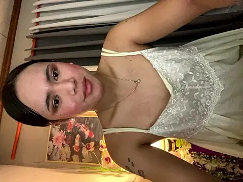  Flirtyprincess  online show from 24, 4, 2026