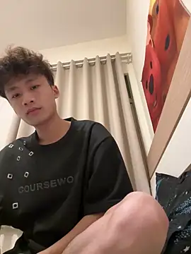 sexyboy-3525 online show from 31, 3, 2026