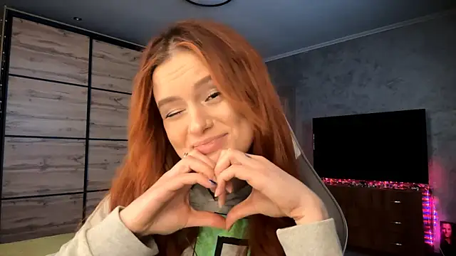 FoxyEmma online show from 5, 4, 2026