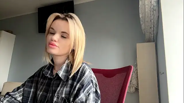 NikaFoster online show from 2, 4, 2026