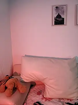 sweet alaia online show from 10, 4, 2026