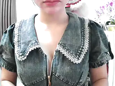 Lyna 2k online show from 11, 6, 2026