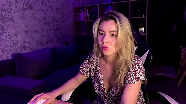 SandyKiss  online show from 27, 5, 2026