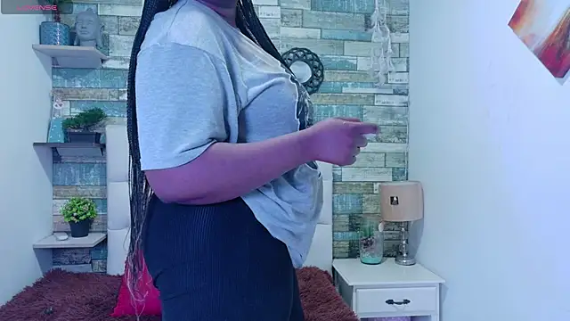 Skylernaomi online show from 9, 5, 2026