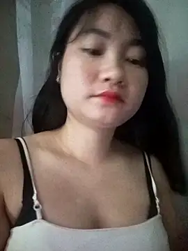 Linh Hoang online show from 4, 5, 2026