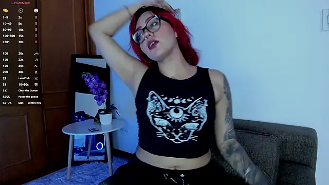 Violett Sykes online show from 13, 4, 2026