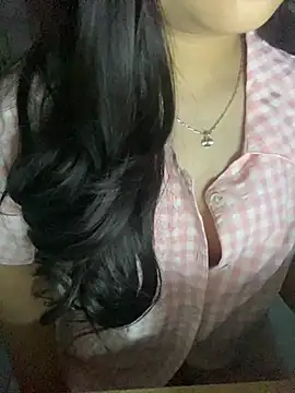 Snapshot of Rosecute11 chatting on 11, 4, 2026 Rosecute11 online show from 11, 4, 2026