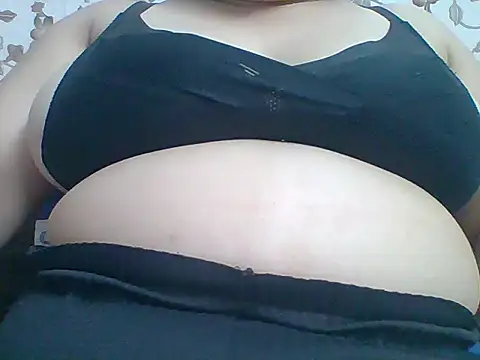 Snapshot of First_sexywoman chatting on 17, 4, 2026 First sexywoman online show from 17, 4, 2026