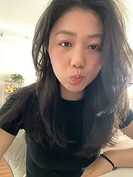 Snapshot of Shanshan_1267 chatting on 25, 4, 2026 Shanshan 1267 online show from 25, 4, 2026