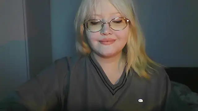 Snapshot of Elayne_Sweet chatting on 5, 6, 2026 Elayne Sweet online show from 5, 6, 2026