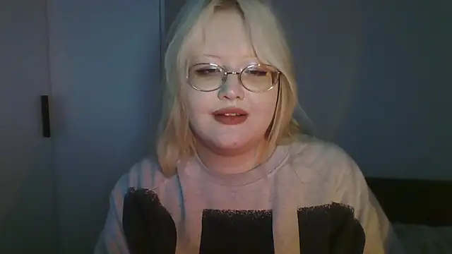 Snapshot of Elayne_Sweet chatting on 13, 6, 2026 Elayne Sweet online show from 13, 6, 2026