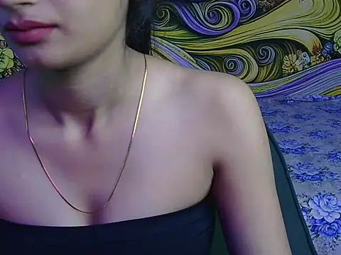 Snapshot of avni222 chatting on 10, 4, 2026 avni222 online show from 10, 4, 2026