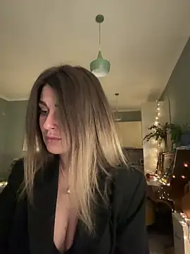 Rita Tease online show from 14, 4, 2026