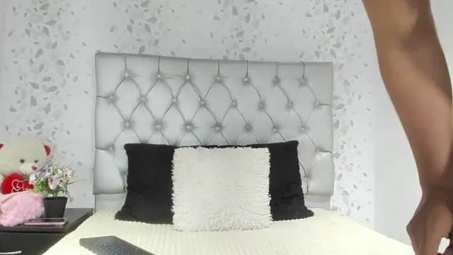 brenda sofia69 online show from 8, 5, 2026