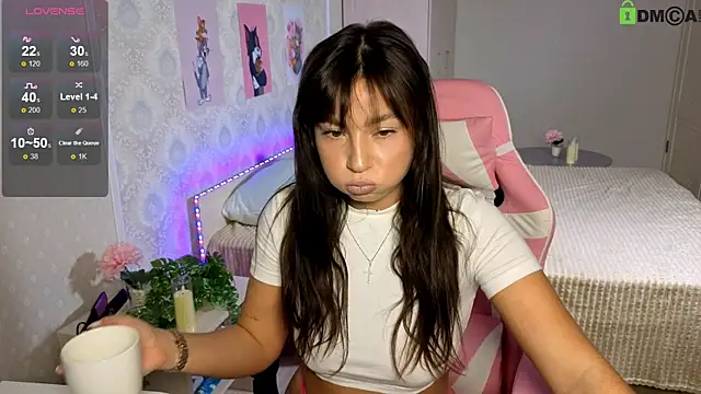 Tanita Moon 007 online show from 8, 5, 2026