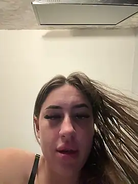 Chloewhiteex online show from 10, 4, 2026