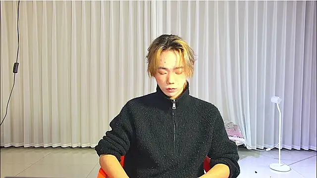 Snapshot of wumei-001 chatting on 4, 4, 2026 wumei-001 online show from 4, 4, 2026