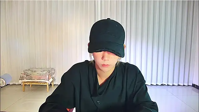 Snapshot of wumei-001 chatting on 9, 4, 2026 wumei-001 online show from 9, 4, 2026