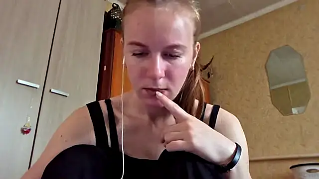 DonnaKuc online show from 8, 4, 2026