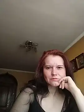 Snapshot of VeronikaLogan chatting on 4, 6, 2026 VeronikaLogan online show from 4, 6, 2026