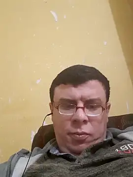 Snapshot of beebuzz0 chatting on 6, 4, 2026 beebuzz0 online show from 6, 4, 2026