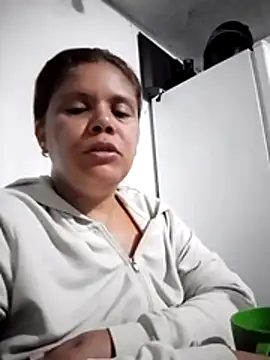 Snapshot of Zafiro_MD chatting on 5, 5, 2026 Zafiro MD online show from 5, 5, 2026