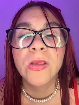 Snapshot of TiffanySton chatting on 3, 4, 2026 TiffanySton online show from 3, 4, 2026