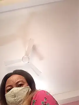 Snapshot of Bristy_BigBoobs chatting on 3, 4, 2026 Bristy BigBoobs online show from 3, 4, 2026