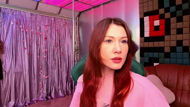 Snapshot of northern_moon chatting on 19, 4, 2026 northern moon online show from 19, 4, 2026