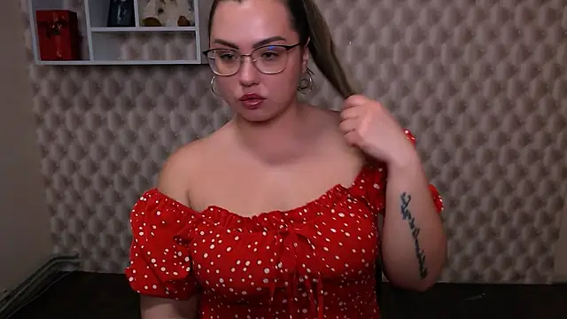 AminaSoul  online show from 10, 4, 2026