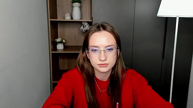 Snapshot of MallieHinsch chatting on 2, 4, 2026 MallieHinsch online show from 2, 4, 2026