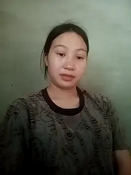 Snapshot of lucynguyen2 chatting on 2, 4, 2026 lucynguyen2 online show from 2, 4, 2026