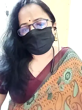 monisha cam online show from 1, 5, 2026