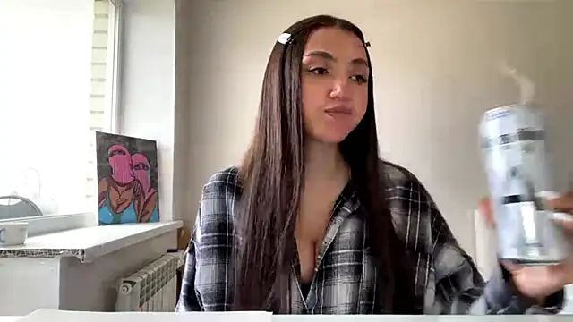 Snapshot of AlvinaMair chatting on 29, 4, 2026 AlvinaMair online show from 29, 4, 2026
