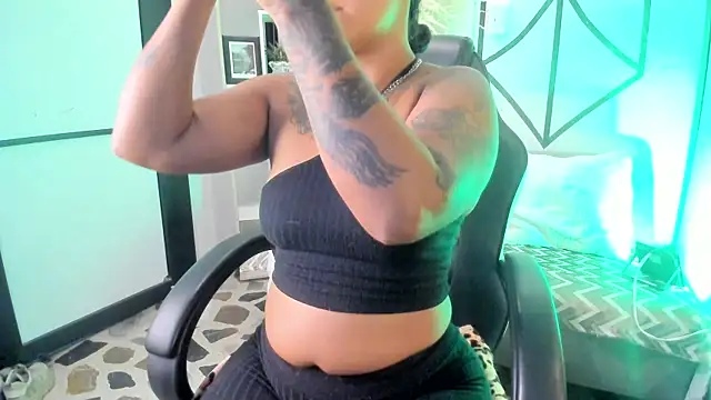 LexiAdamss online show from 17, 4, 2026