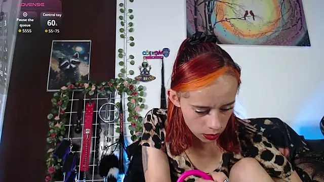 Snapshot of Lexxii_hot_col chatting on 9, 6, 2026 Lexxii hot col online show from 9, 6, 2026