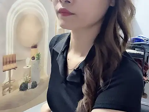 Snapshot of ___Nami___ chatting on 14, 4, 2026 Nami online show from 14, 4, 2026