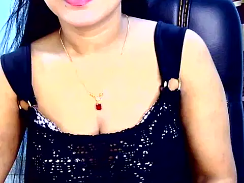 Snapshot of Noor_Zarin chatting on 17, 4, 2026 Noor Zarin online show from 17, 4, 2026
