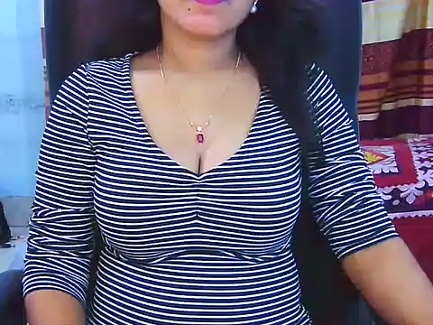 Snapshot of Noor_Zarin chatting on 19, 4, 2026 Noor Zarin online show from 19, 4, 2026