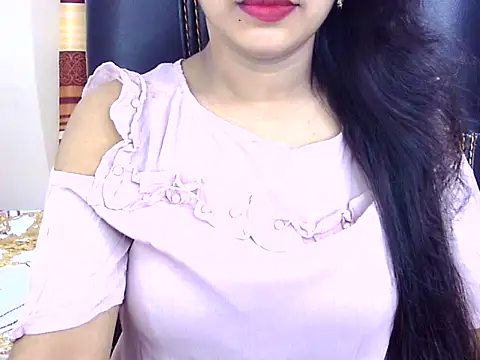 Snapshot of Noor_Zarin chatting on 9, 5, 2026 Noor Zarin online show from 9, 5, 2026