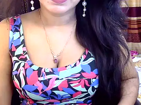 Snapshot of Noor_Zarin chatting on 10, 5, 2026 Noor Zarin online show from 10, 5, 2026