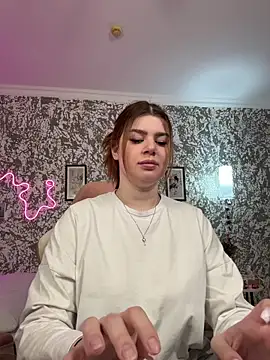 moneyforPeaches online show from 10, 4, 2026