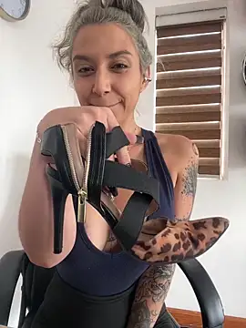 Isabella varella- online show from 26, 5, 2026