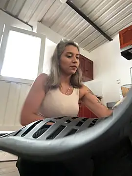 Isabella varella- online show from 23, 6, 2026