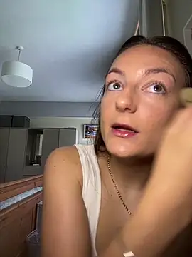 MiaLovesxxx online show from 12, 5, 2026