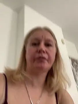 MilaLila204 online show from 22, 4, 2026