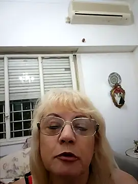 MatureElegantWidow online show from 5, 4, 2026